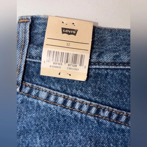 Levi's Mom Shorts Size 32 High rise NWT - Picture 5 of 10
